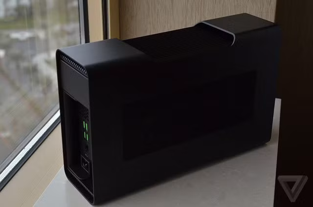 Razer Core - Nhân tố mang tới sức mạnh cho laptop chơi game của Razer.