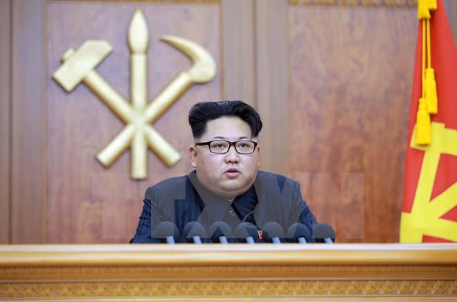 Nhà lãnh đạo Triều Tiên Kim Jong-un phát biểu tại Bình Nhưỡng ngày 1/1/2016. (Nguồn: AFP/TTXVN)
