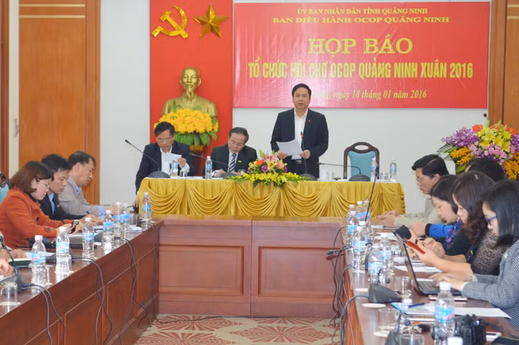 Quang cảnh cuộc họp báo