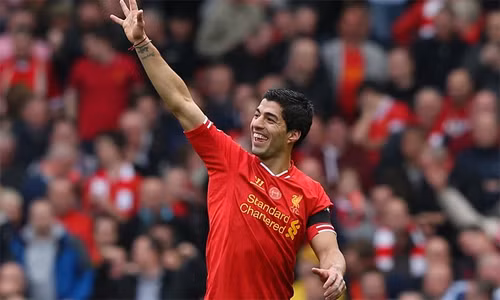 Suarez thời đỉnh cao là cầu thủ rất được yêu thích tại Liverpool. Ảnh: Reuters