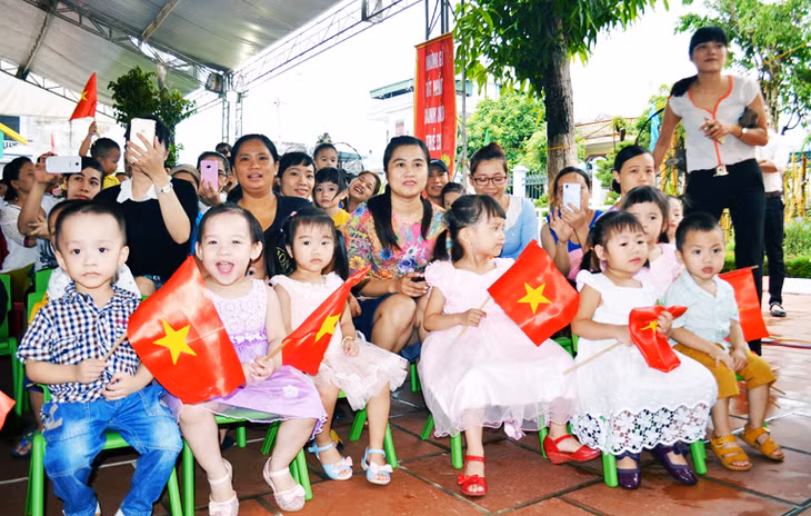 Học sinh Trường Mầm non Hoa Mai Vàng, ngôi trường đầu tiên của TP Uông Bí được triển khai theo mô hình đối tác công - tư.