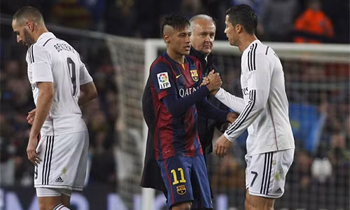 Real được cho là muốn tái hiện một thương vụ động trời với Neymar, như cách họ từng nẫng Luis Figo khỏi Barca năm 2000.