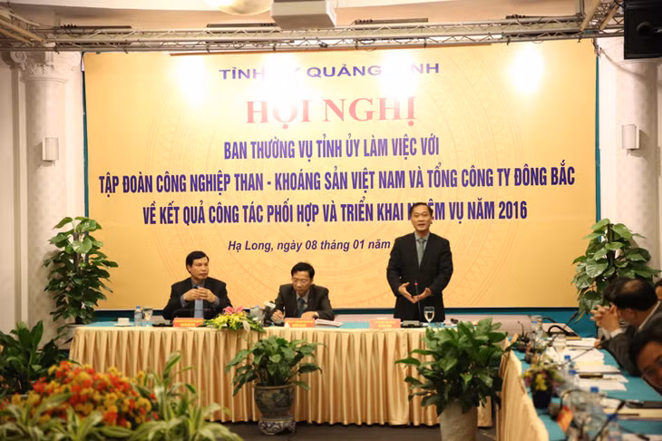 Đồng chí Vũ Hồng Thanh, Phó Bí thư tỉnh ủy phát biểu tại hội nghị.