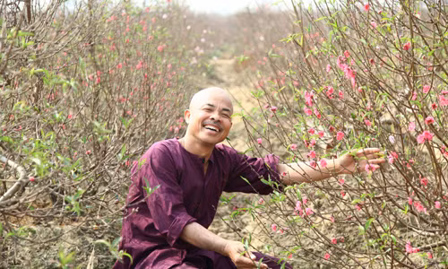 Nghệ sĩ Hán Văn Tình.