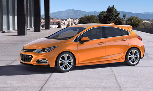 Cruze hatchback được bán ra cuối năm nay như một mẫu xe đời 2017.