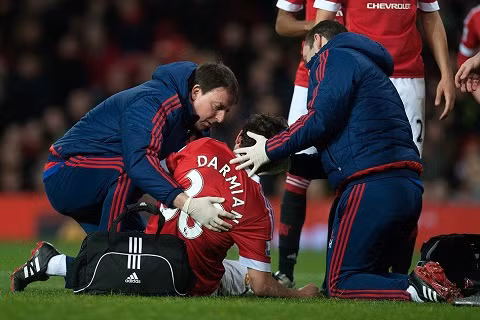  Darmian gặp vấn đề đằng sau gáy và phải nhập viện