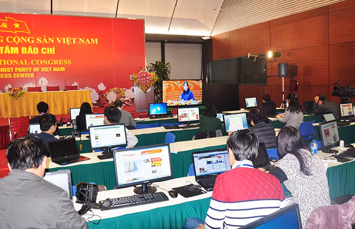 Trung tâm Báo chí Đại hội XII của Đảng là nơi các nhà báo làm việc hằng ngày.