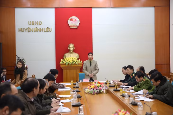 Đồng chí Vũ Văn Diện kết luận tại buổi làm việc với UBND huyện Bình Liêu