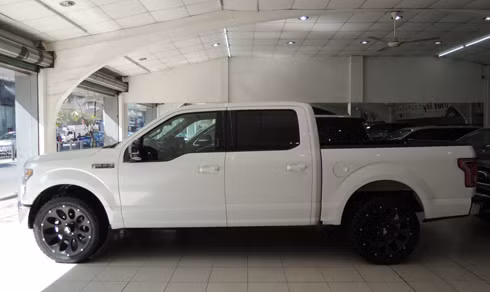 Ford F-150 2016 phiên bản XLT ở Sài Gòn.