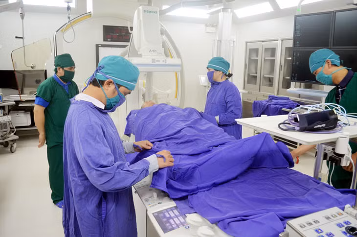 Trung tâm Tim mạch, Bệnh viện Đa khoa tỉnh được đầu tư trang thiết bị kỹ thuật đồng bộ, hiện đại.
