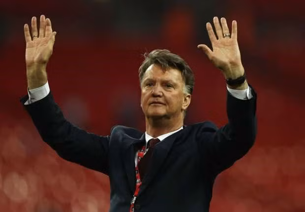  Milan có thể thuyết phục được Van Gaal trở lại? Ảnh: Internet.