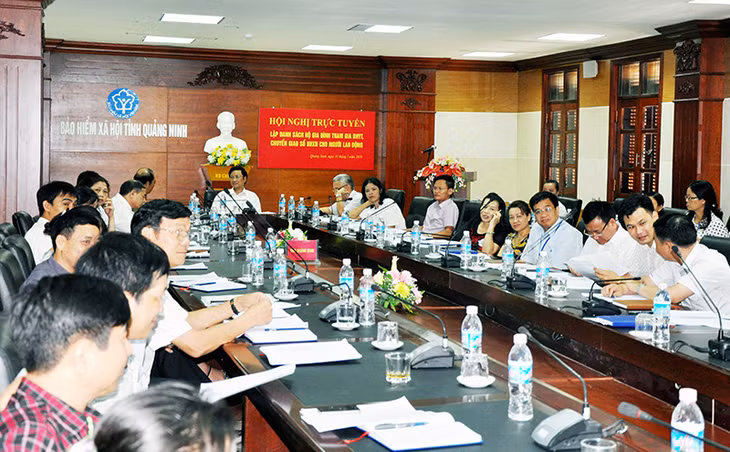 Quang cảnh hội nghị