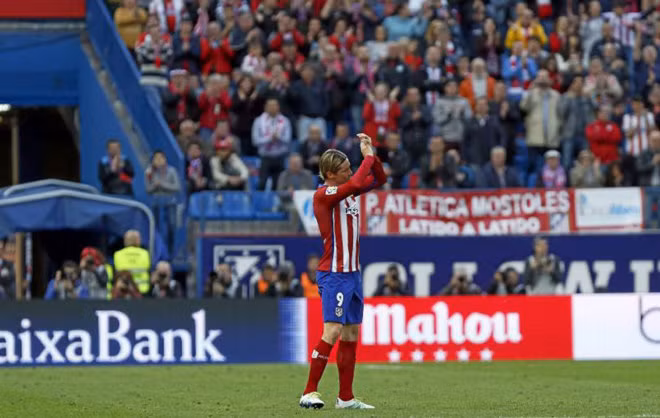 Fernando Torres sẽ tiếp tục thi đấu trong màu áo Atletico Madrid ở mùa giải tới. Ảnh: Internet.