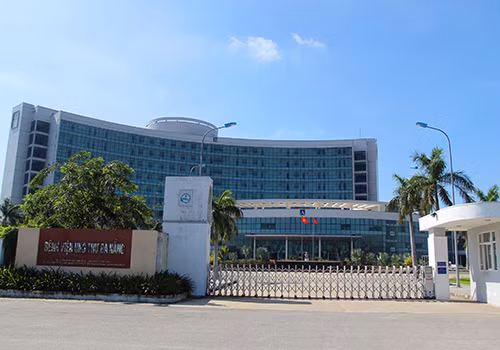 Bệnh viện Ung thư, nay là Bệnh viện Ung bướu Đà Nẵng xảy ra lùm xùm việc ông Trịnh Lương Trân trả lại hơn 37 tỷ đồng cho đơn vị tài trợ. Ảnh: Nguyễn Đông.