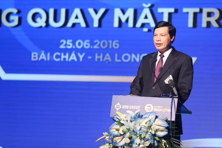Đồng chí Nguyễn Đức Long, Phó Bí thư Tỉnh ủy, Chủ tịch UBND tỉnh phát biểu tại lễ khai trương.