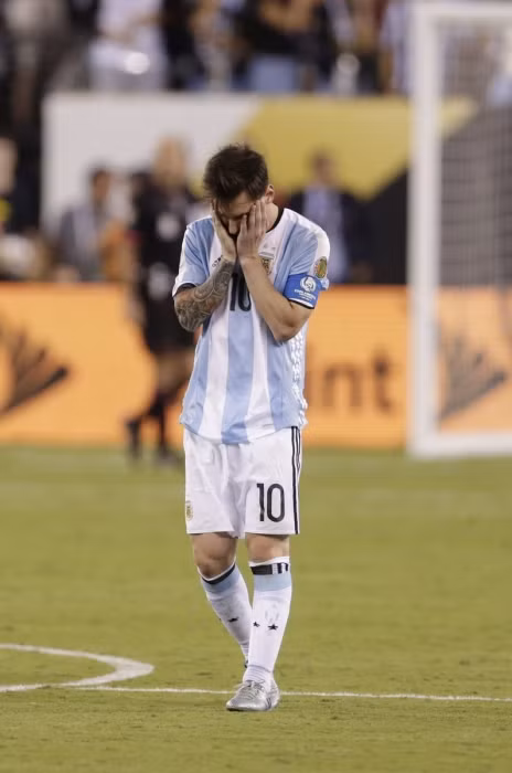  Messi tuyên bố từ giã ĐTQG. Ảnh: Internet.