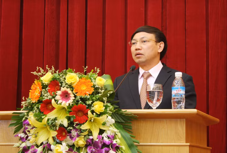 Đồng chí Nguyễn Xuân Ký, Ủy viên Ban Thường vụ, Phó Chủ tịch Thường trực HĐND tỉnh phát biểu chỉ đạo hội nghị. 