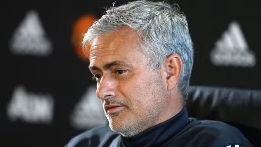  HLV Jose Mourinho xác nhận lực lượng Quỷ đỏ trận đấu gặp Leicester City.