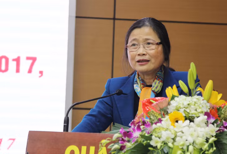 Đồng chí Đỗ Thị Hoàng, Phó Bí thư Thường trực Tỉnh ủy phát biểu chỉ đạo hội nghị.