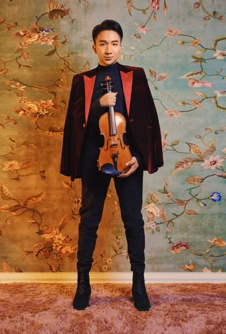 Hoàng Rob là nghệ sĩ thành công của năm 2017.