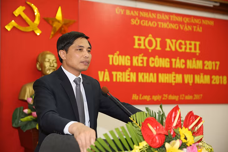 Đồng chí Vũ Văn Diện, Phó Chủ tịch UBND tỉnh, phát biểu tại Hội nghị.