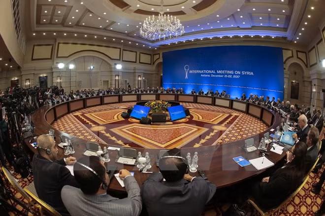 Toàn cảnh vòng đàm phán thứ 8 về Syria ở Astana ngày 22/12. (Nguồn: AFP/TTXVN)