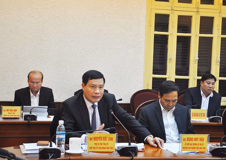 Đồng chí Nguyễn Đức Long, Phó Bí thư Tỉnh ủy, Chủ tịch HĐND tỉnh phát biểu tại Hội nghị.