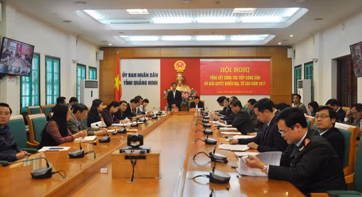 Phó Chủ tịch UBND tỉnh Vũ Văn Diện chủ trì hội nghị.