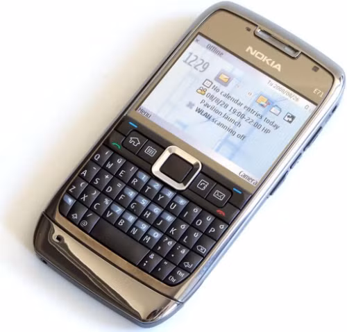 E71 được Nokia trình làng gần 10 năm trước, tháng 1/2018.