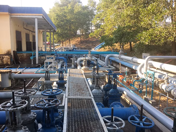 Trạm phối trộn xăng E5 của Công ty Xăng dầu B12