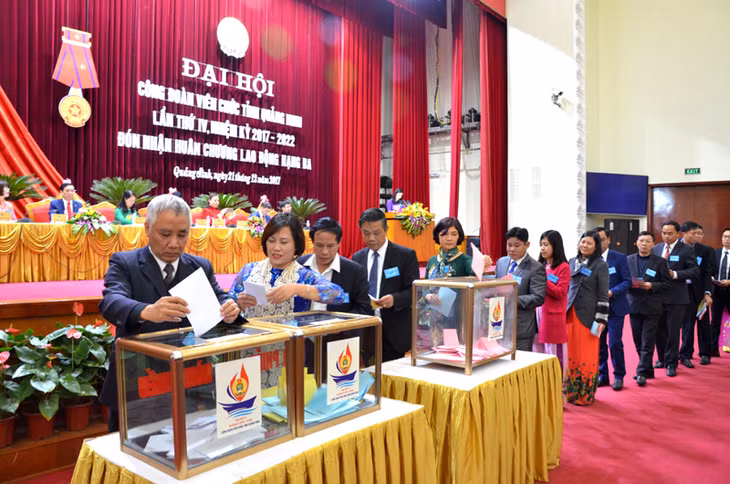Đại hội bầu đoàn đại biểu dự Đại hội XIII Công đoàn Quảng Ninh và Đại hội V Công đoàn Viên chức Việt Nam, nhiệm kỳ 2018-2023. 