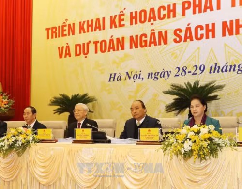 Tổng Bí thư Nguyễn Phú Trọng, Chủ tịch nước Trần Đại Quang, Thủ tướng Chính phủ Nguyễn Xuân Phúc, Chủ tịch Quốc hội Nguyễn Thị Kim Ngân dự hội nghị. Ảnh: Trí Dũng/TTXVN