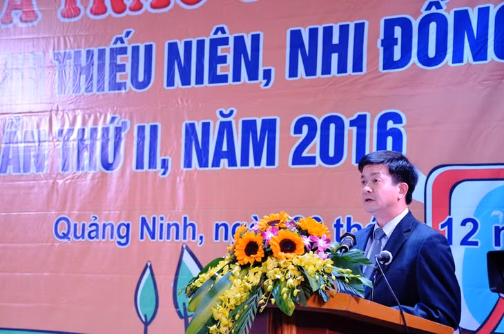 phát động Cuộc thi Sáng tạo TTN, NĐ tỉnh Quảng Ninh lần thứ III, năm 2017. Đồng chí Lê Quang Tùng, Ủy viên dự khuyết Trung ương Đảng, Phó Chủ tịch UBND tỉnh 
