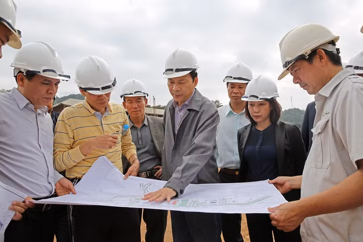 Đồng chí Bí thư Tỉnh ủy yêu cầu chủ đầu tư phải tăng cường giám sát chặt chẽ việc thi công các hạng mục của dự án 