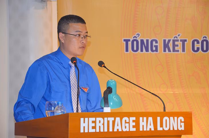 Đồng chí Nguyễn Văn Quyết, Bí thư Đoàn TQN phát biểu triển khai nhiệm vụ công tác đoàn và phong trào thanh niên năm 2017
