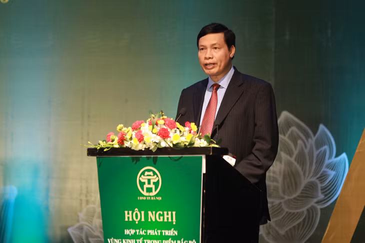 Chủ tịch UBND tỉnh Nguyễn Đức Long phát biểu tại hội nghị.
