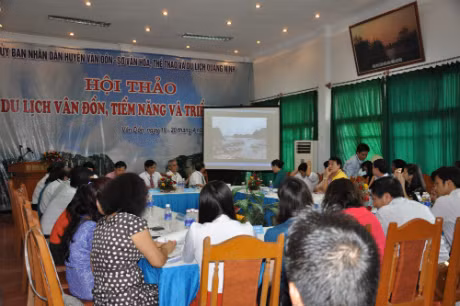 Quang cảnh buổi hội thảo