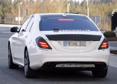 Mẫu sedan cỡ lớn dự kiến trình làng vào tháng 5.