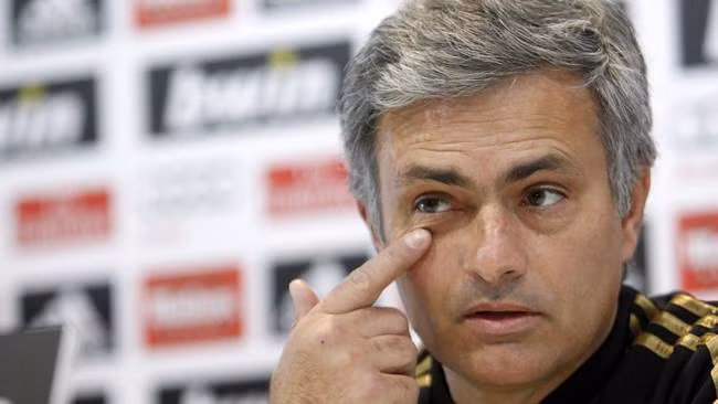 Mourinho đang phải đương đầu với nội phản ở Real