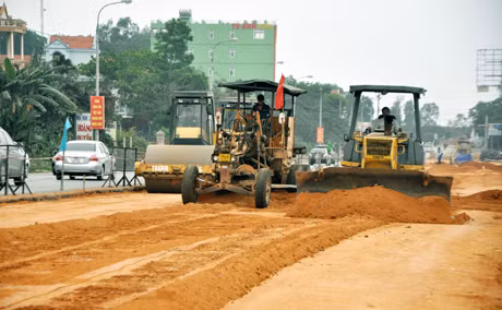 Thi công nền đường gói thầu 5.