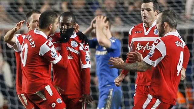 Mata ngồi dự bị khiến Chelsea thua QPR
