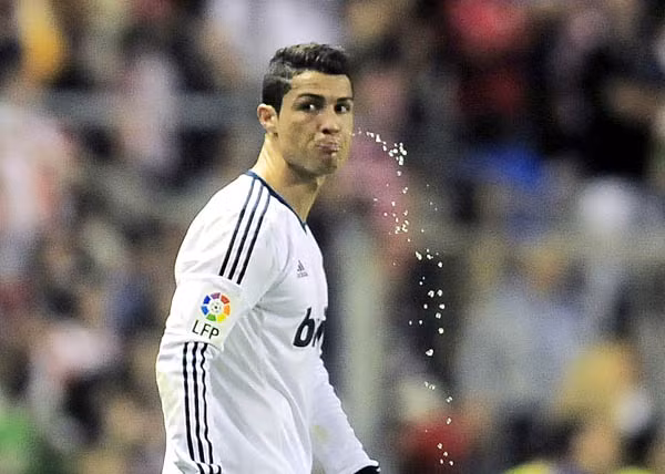 CR7 đang gợi nhớ lại hình ảnh Ronaldo “béo”