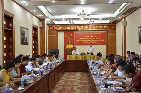 Quang cảnh buổi họp báo.