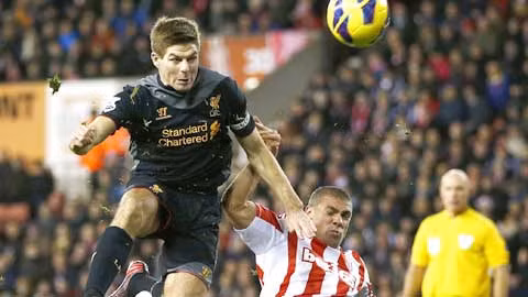Lực lượng vượt trội sẽ giúp Steven Gerrard và đồng đội ca khúc khải hoàn