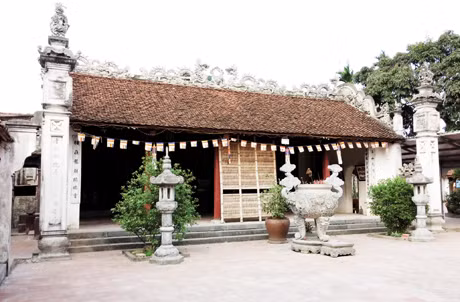 Ngày cuối tuần nhưng chùa Bà Đanh đìu hiu đúng như... thương hiệu của chùa.