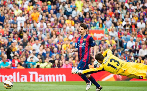 Deportivo (áo vàng) xuất sắc cầm hòa Barca