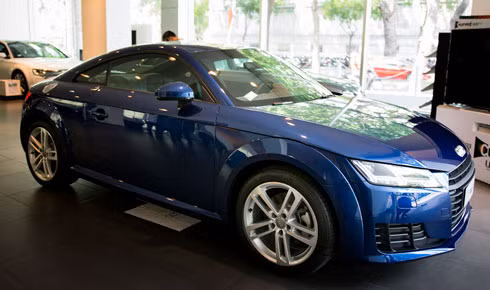 Audi TT 2015 xuất hiện lần đầu tại triển lãm Việt Nam Motorshow 2014.