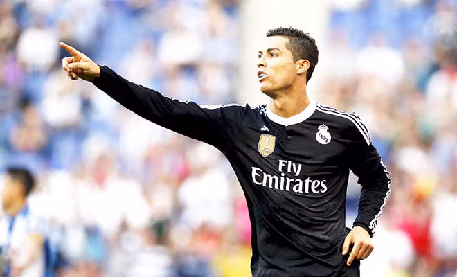 Cristiano Ronaldo ghi nhiều bàn nhưng Real Madrid không giành nhiều danh hiệu bằng Barcelona