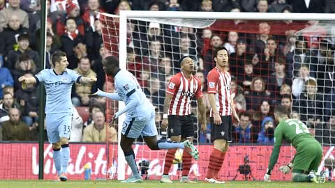 Giấc mơ dự Europa League của Southampton khó thành hiện thực khi phải làm khách Man City