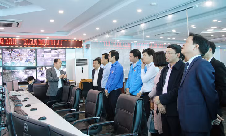 tham quan trung tâm điều hành sản xuất tập trung của Công ty CP Than Hà Lầm - VInacomin.